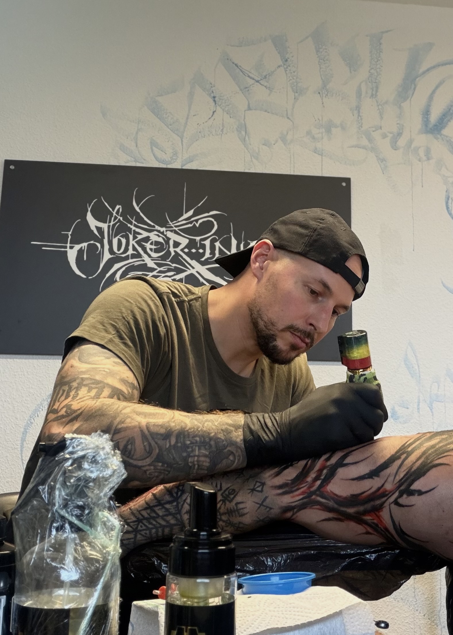 Tattoo Artist ARI